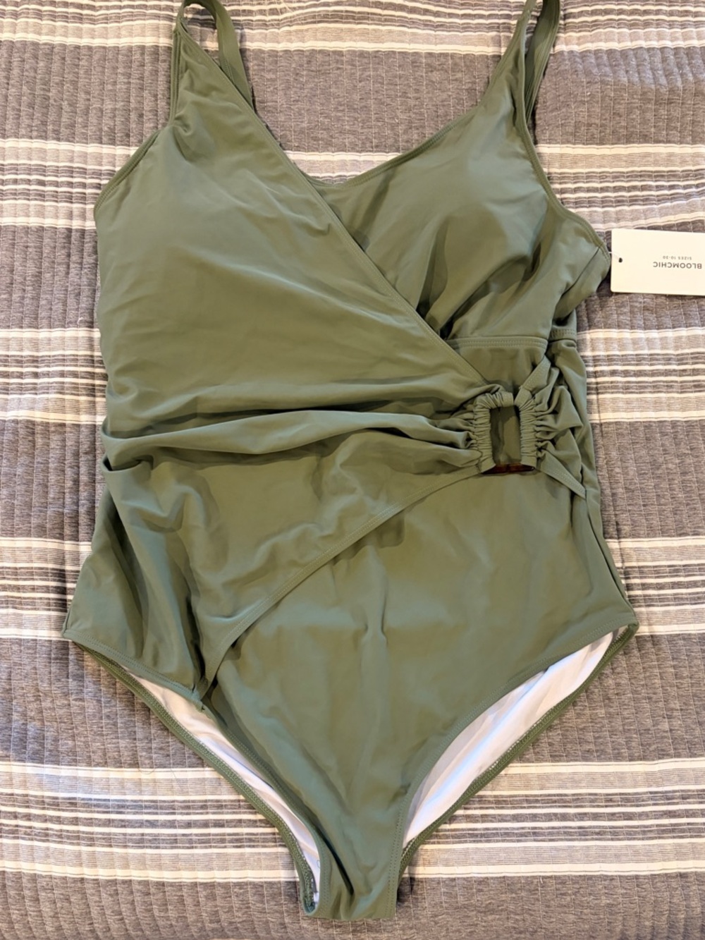 NWT BloomChic Women’s Plus size 18/20 Olive Green One-Piece Swimsuit